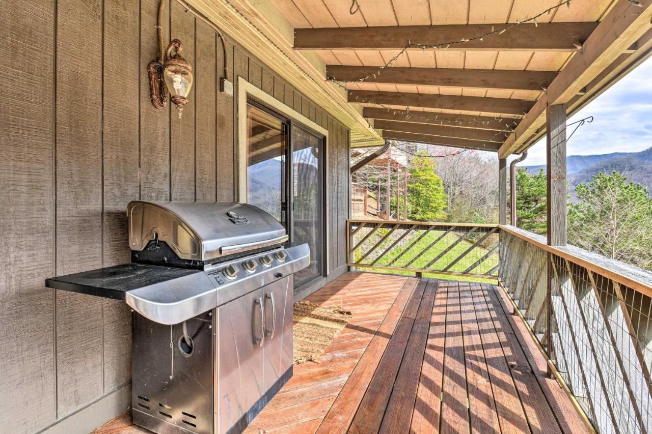 Best Location - Maggie Valley Cabin With Hot Tub! Luaran gambar